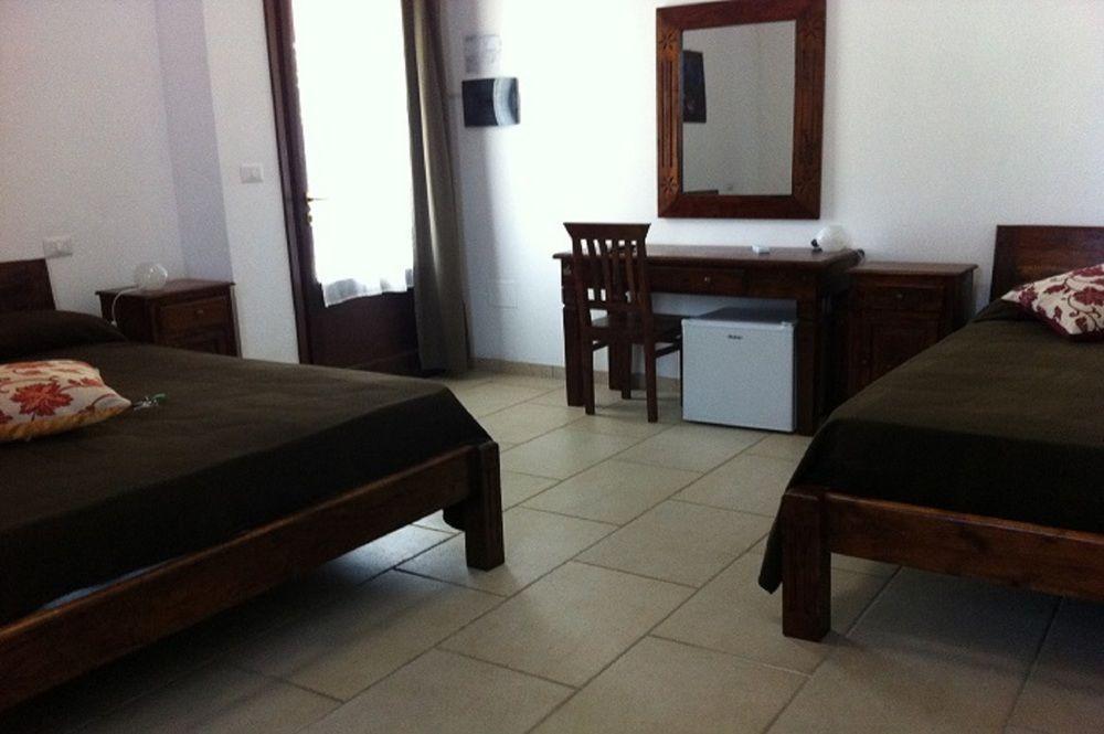 סאלבה Bio-Agriturismo Masseria La Palombara מראה חיצוני תמונה